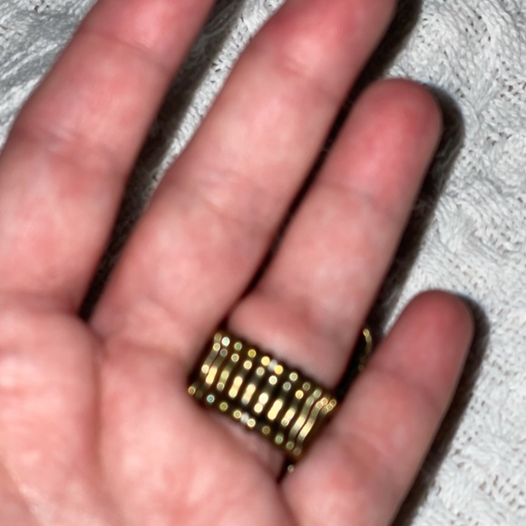 Beautiful statement ring - Picture 4 of 5